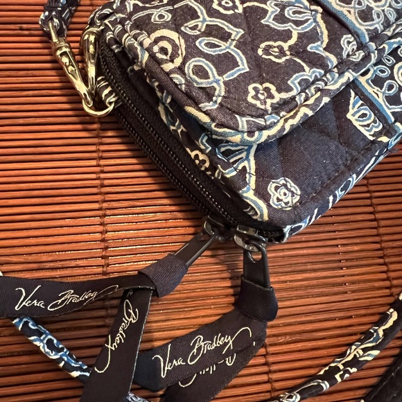 Vera Bradley Floral Crossbody Bag/card holder - Picture 5 of 5